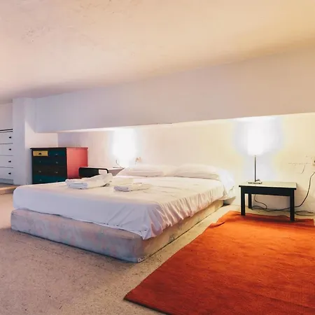 Loft By People Apartman *